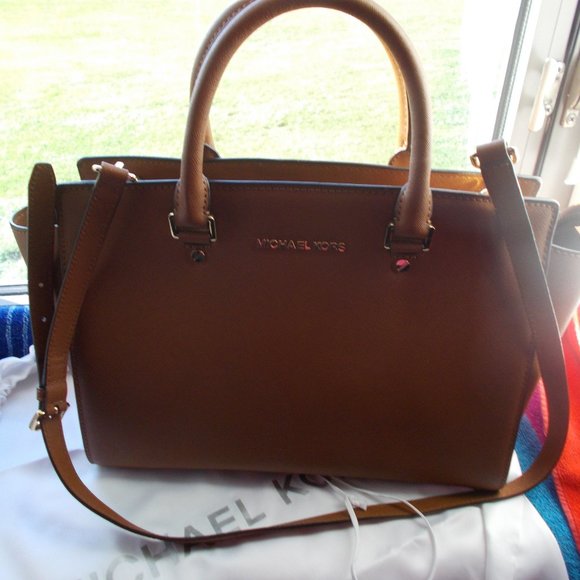 Michael Kors - Picture 6 of 7